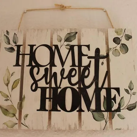 Ruhige Dachgeschosswohnung Апартаменты Зельце