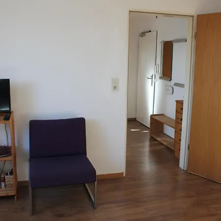 Ruhige Dachgeschosswohnung شقة *